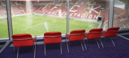 Blick aus einer der FCK Logen auf den Rasen