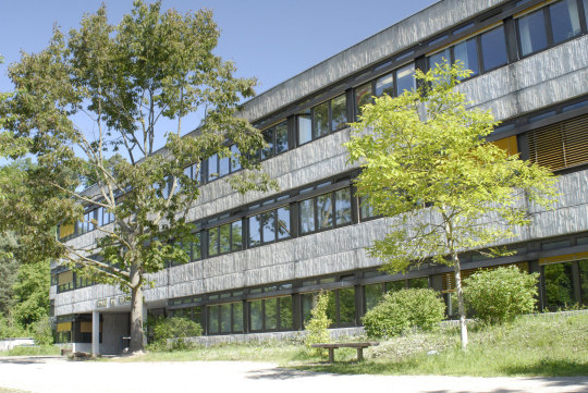 © Schule am Beilstein Schulgebäude in der Sonne © Schule am Beilstein