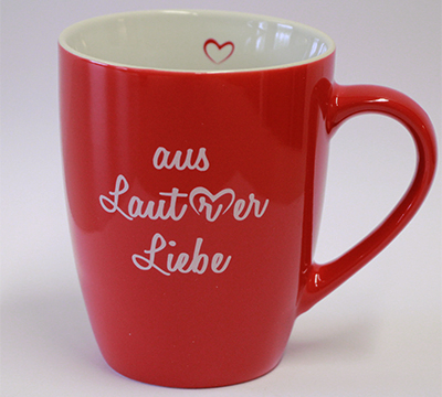 Rote Kaffeetasse mit Aufdruck "Aus Lautrer Liebe"