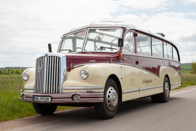 © Firma Schäfer Oldtimerbus Liese © Firma Schäfer