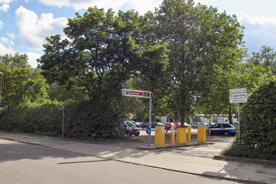 Einfahrt zum Parkplatz Meuthstraße 2. © Stadt Kaiserslautern